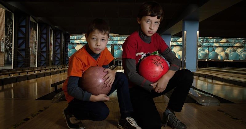 Comment progresser au bowling avec un coach : la méthode qui change tout