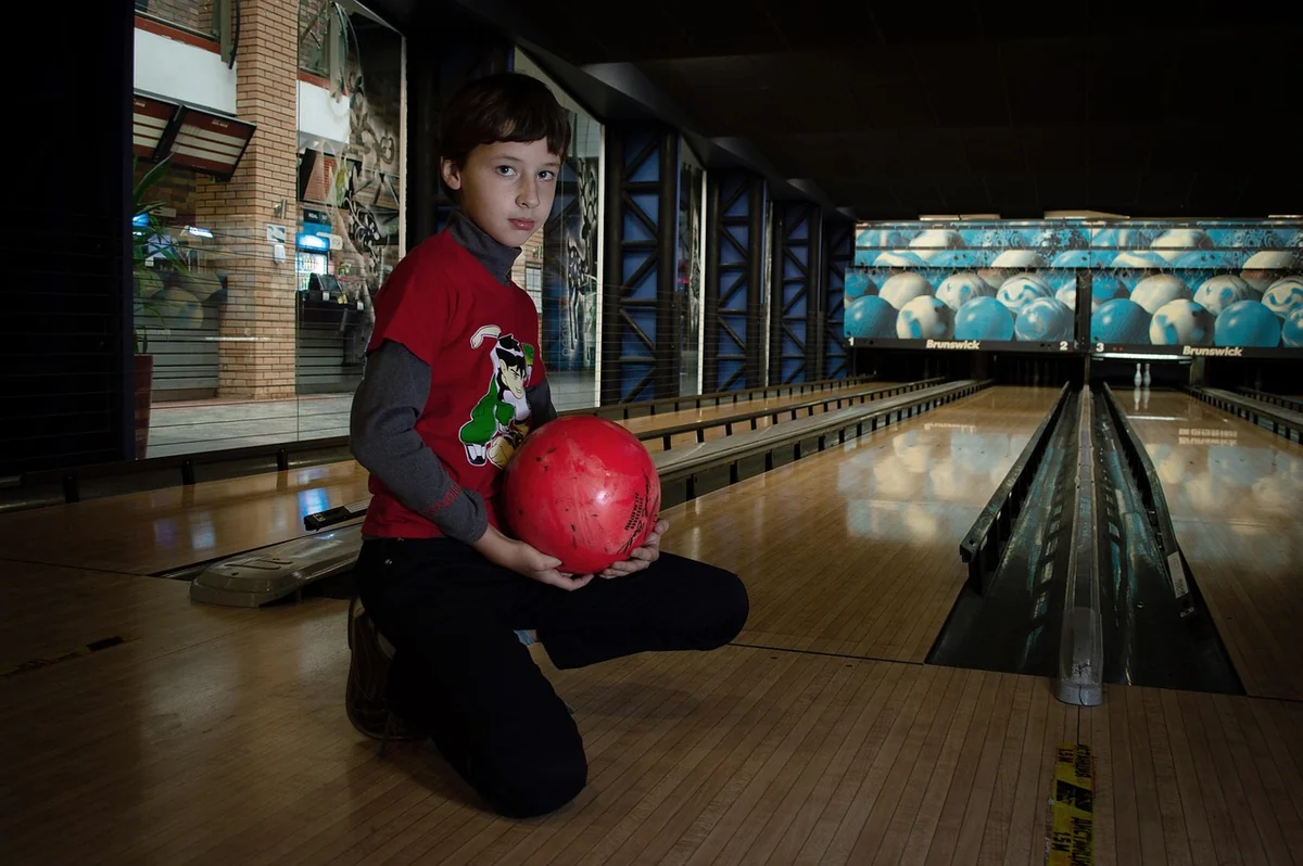 Bowling en famille : réussissez votre sortie avec enfants en 2026 grâce à nos conseils